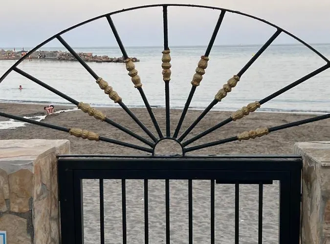 Playa Cristo Amazing Terrace Estepona